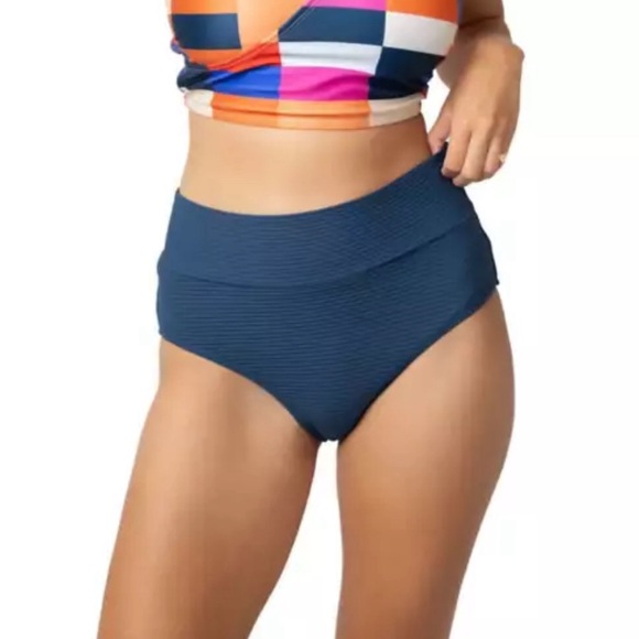 Nani Swimwear Textured Mid Rise Swim Bottoms - Picture 5 of 7